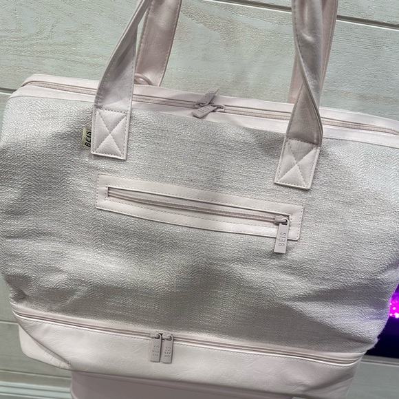 Beistle Handbags - Beis Sakura Woven Weekender